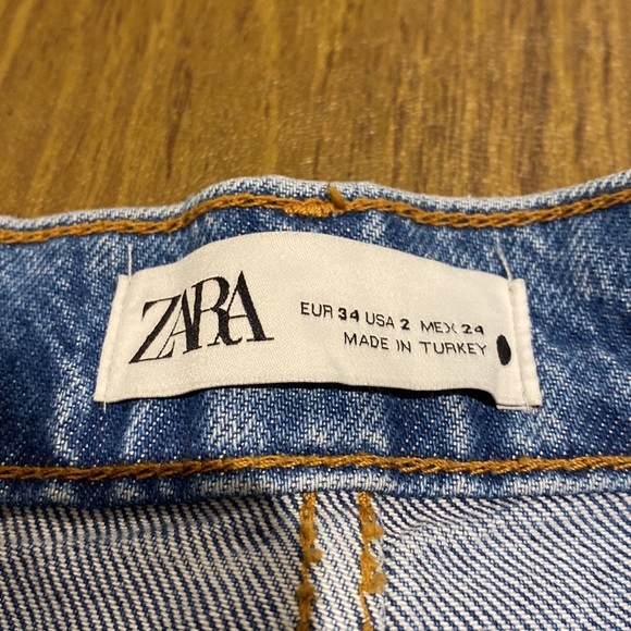 Dark Blue Zara Denim Jean Shorts - Picture 4 of 5